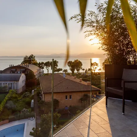 Art Ventaglio Бардолино